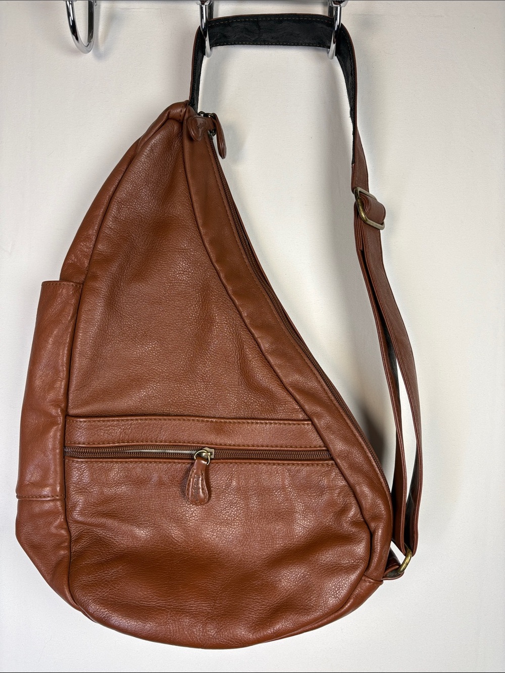 AMERIBAG Healthy Back Bag Crossbody Sling Leather Bag